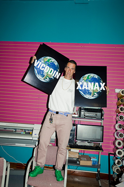 http://dannyzapalac.com/files/gimgs/59_surfacedewittzapalac-199.jpg